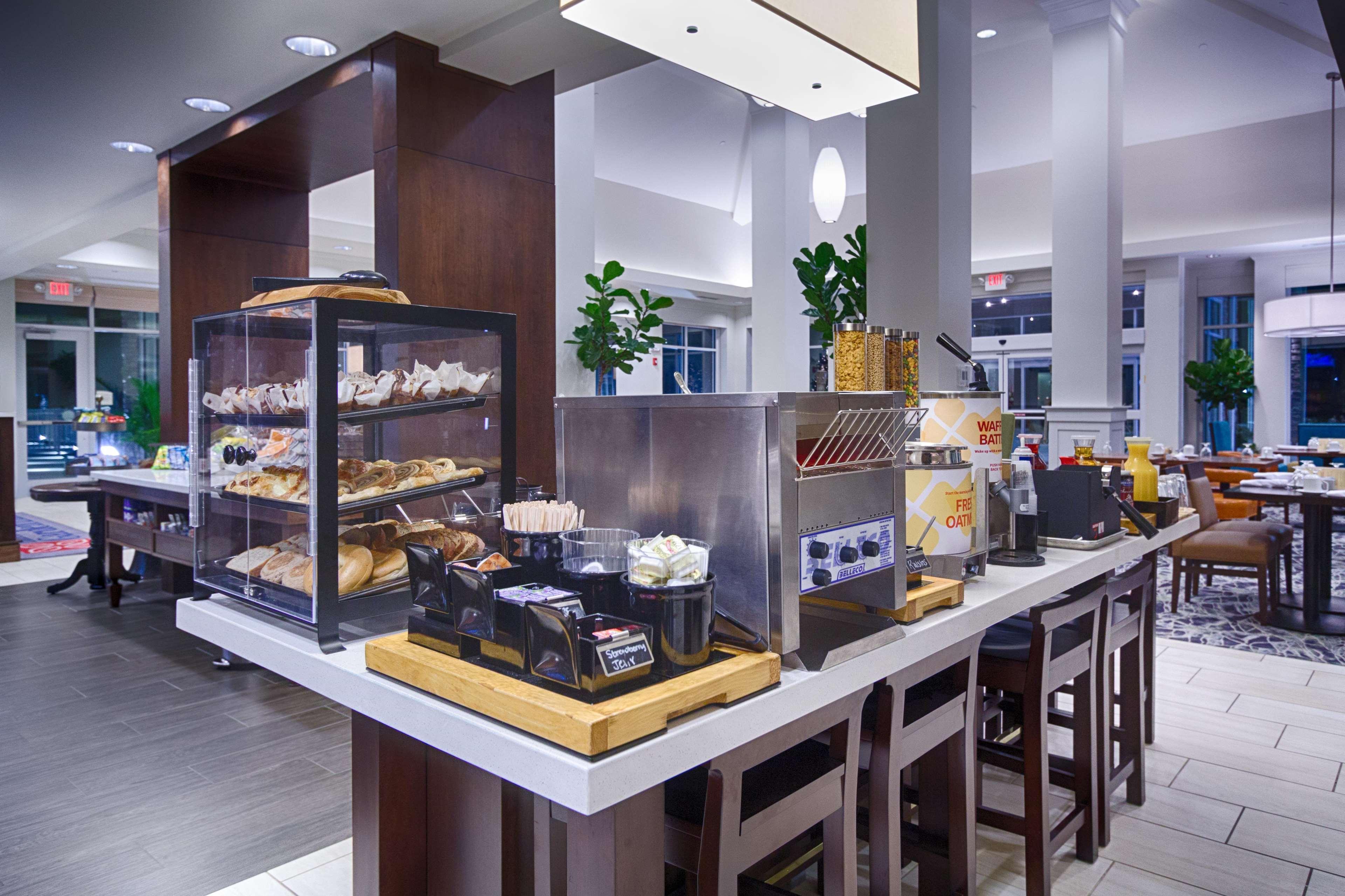 Hilton Garden Inn Salina Kültér fotó