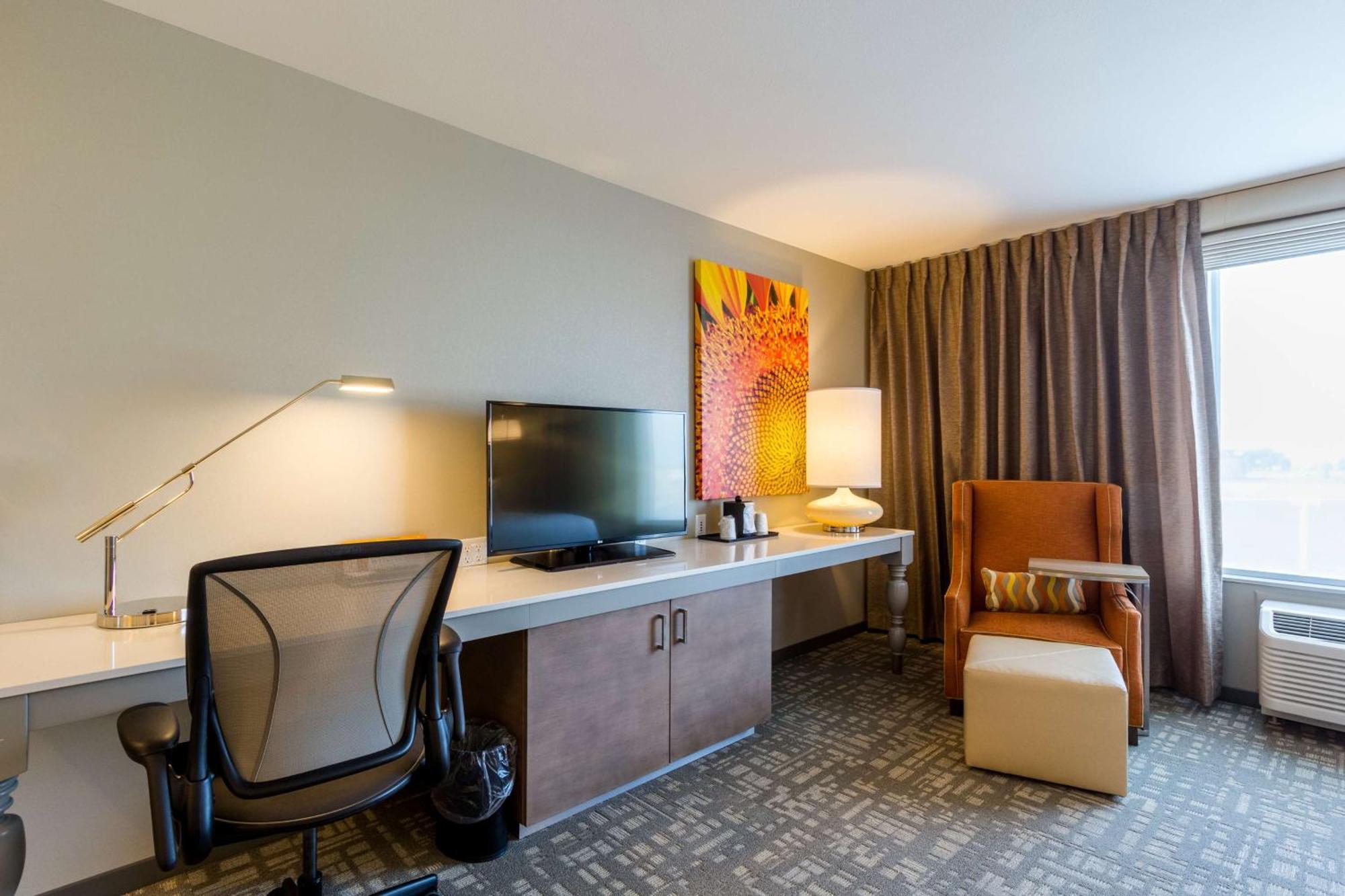 Hilton Garden Inn Salina Kültér fotó