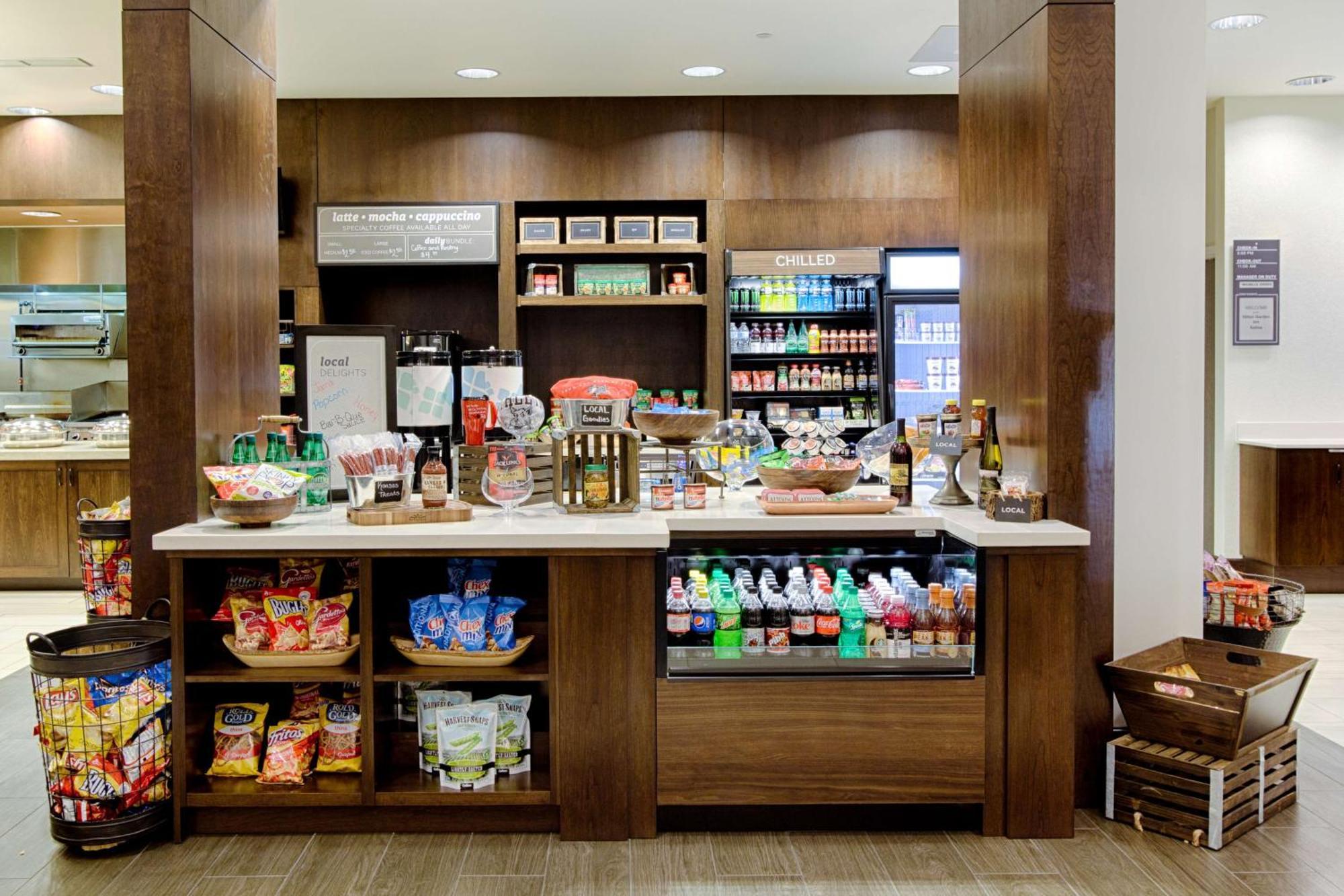 Hilton Garden Inn Salina Kültér fotó